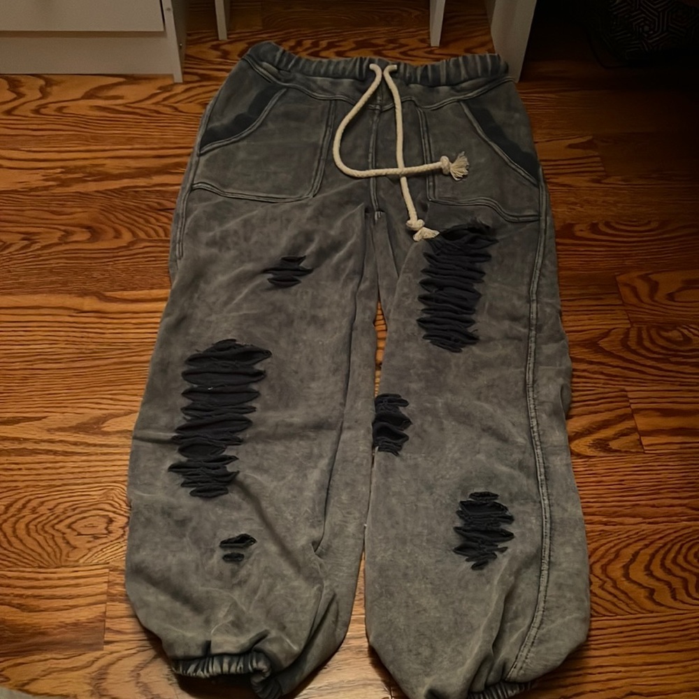 POL|| girls acid washed ripped sweatpants